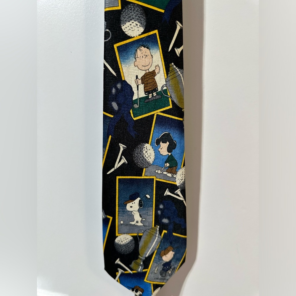 Peanuts Snoopy tie 1958 golf theme novelty